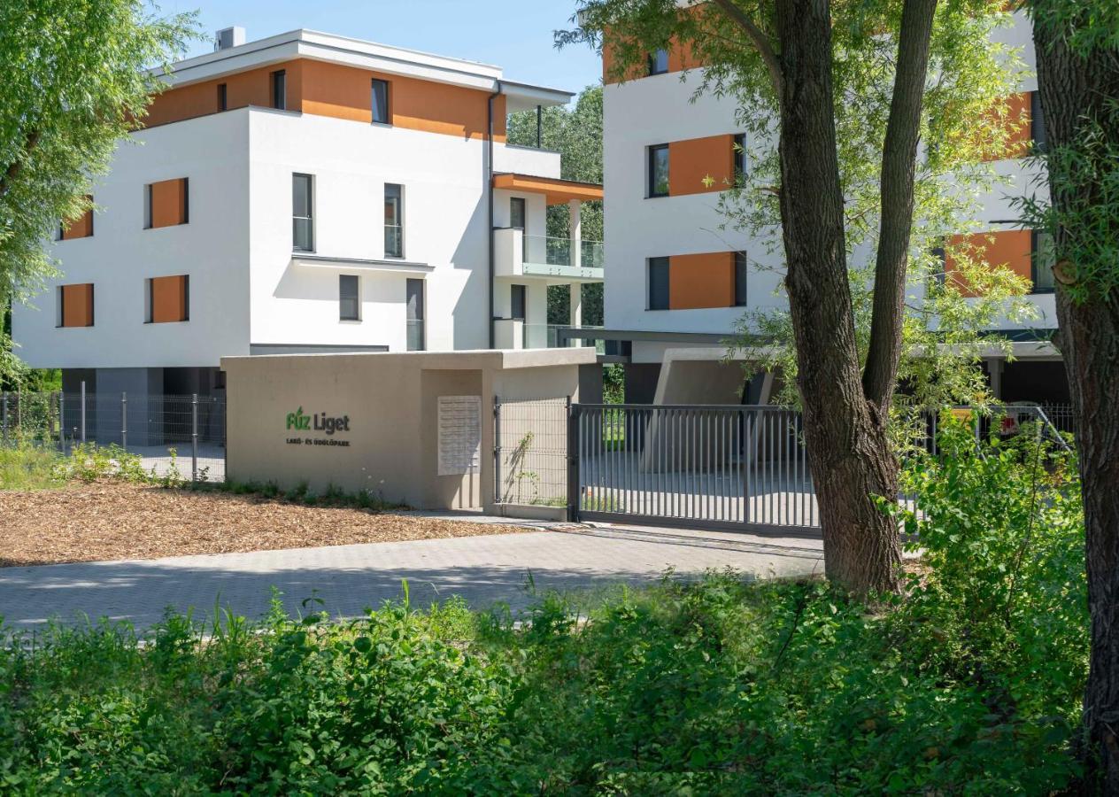 Fuzliget Surf Garden Leilighet Balatonfůzfő Eksteriør bilde